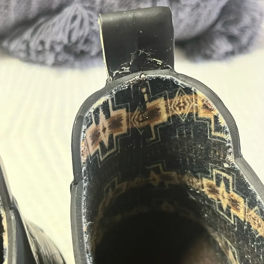 Pendleton Embossed Chelsea Rain Boots (Size 7)